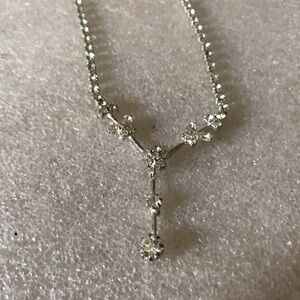Elegant Silver crystal Necklace